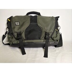 Ful Green/Black Padded Protective Laptop Computer Messenger Shoulder Bag 19"x14"